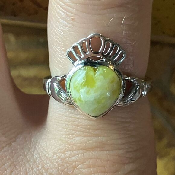 Natural Connemara Marble Sterling Silver Heart Claddagh Ring Size 8 - Picture 1 of 9